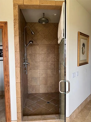 Highland Drive Master Bath